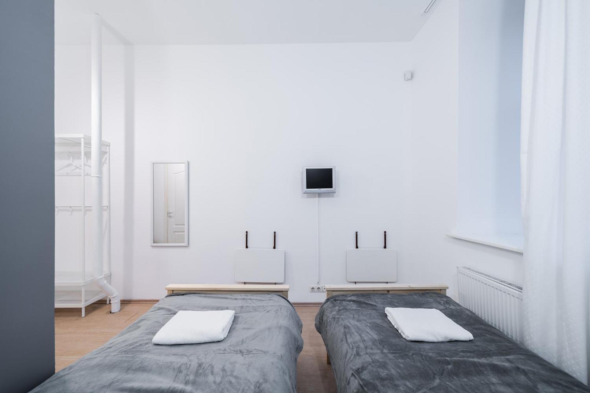 Hales Self Check-In Guest House Vilnius Exterior photo