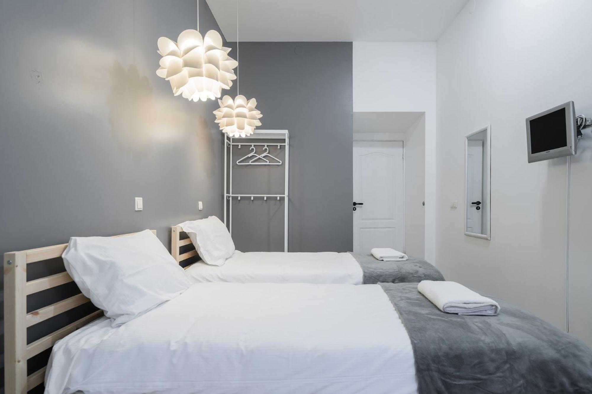 Hales Self Check-In Guest House Vilnius Exterior photo