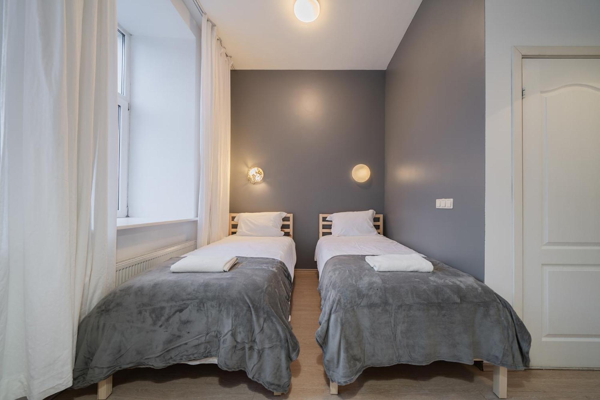 Hales Self Check-In Guest House Vilnius Exterior photo