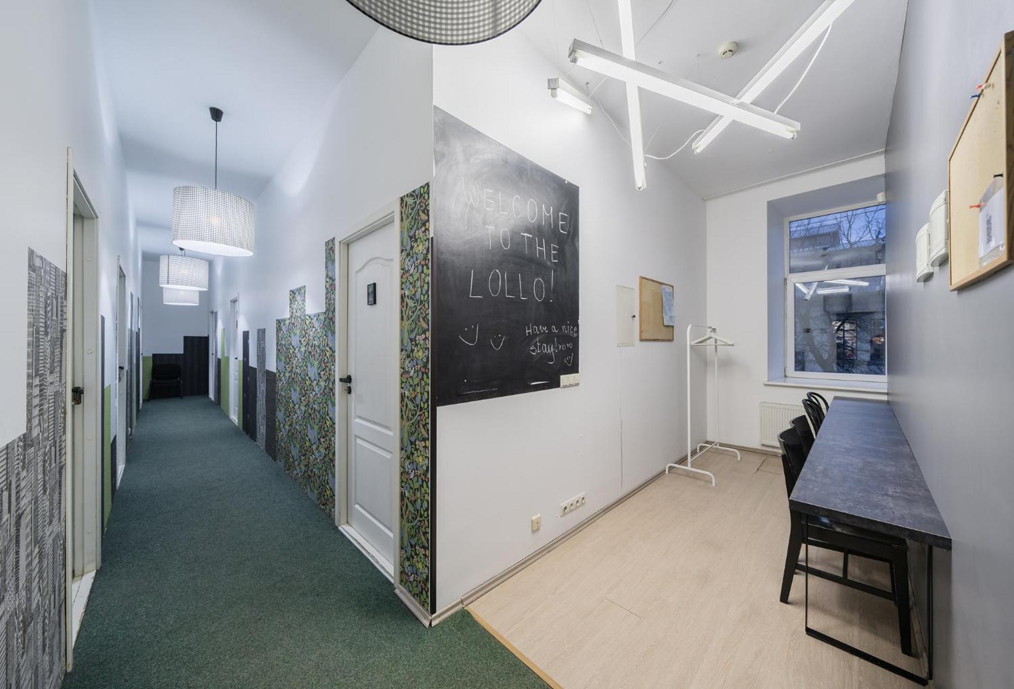 Hales Self Check-In Guest House Vilnius Exterior photo