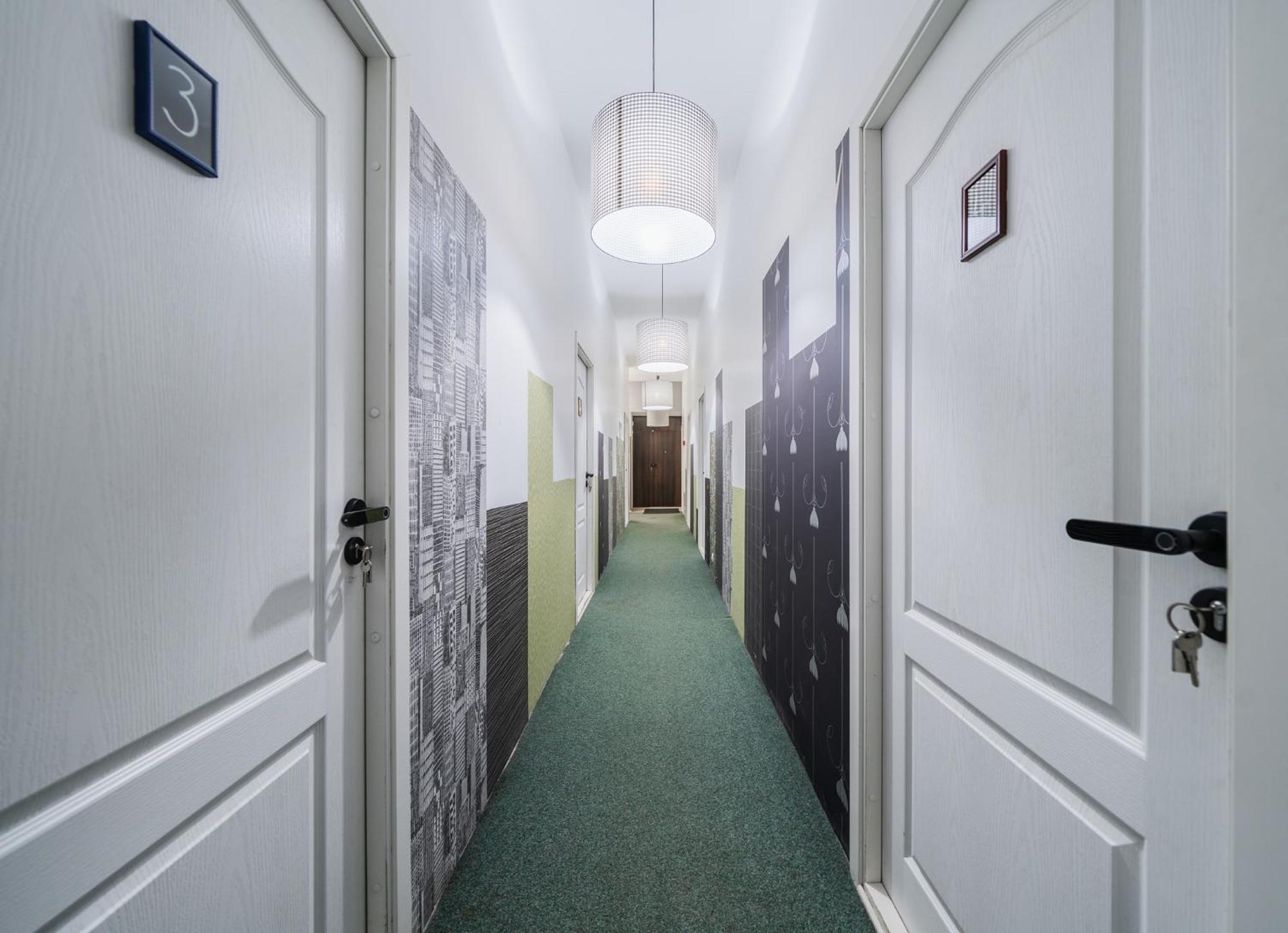 Hales Self Check-In Guest House Vilnius Exterior photo